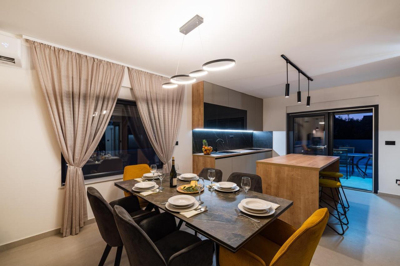 Holiday House Vito Zadar Extérieur photo